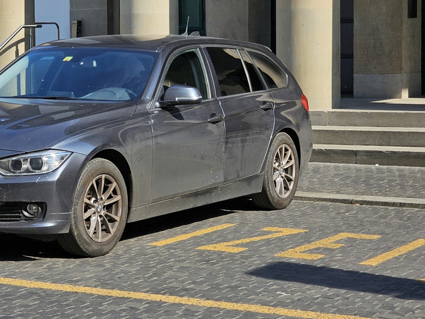 Grijze BMW 3-serie Touring