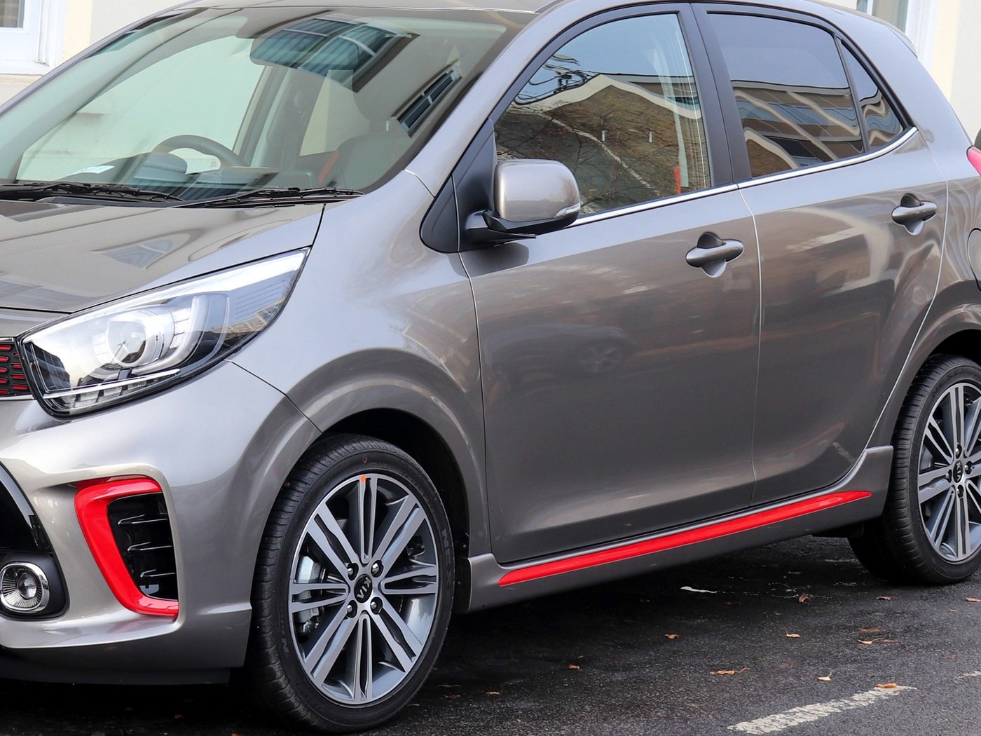 Grijze Kia Picanto